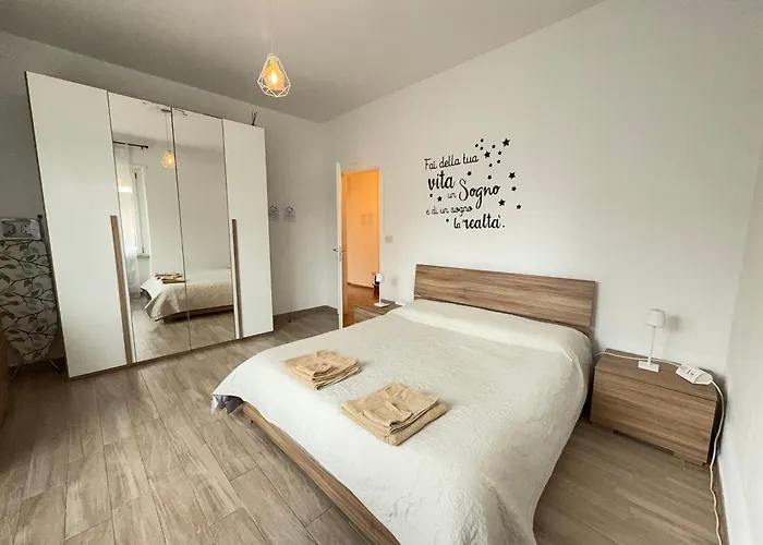 Private Parking, With A View Of The Hills Apartamento