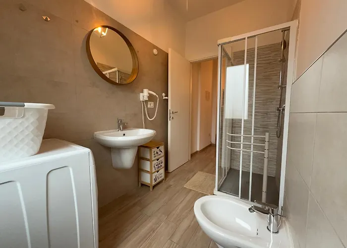 Private Parking, With A View Of The Hills Apartamento Alba (Piedmont)